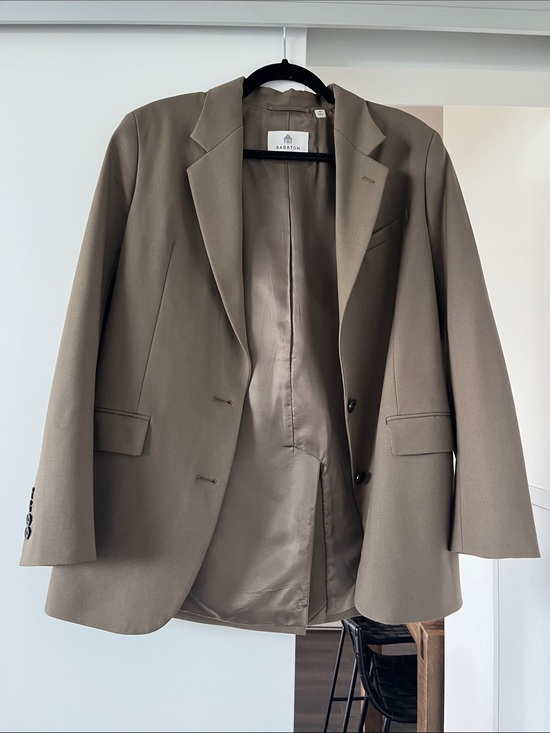 Aritzia Jackets & Blazers - Aritzia Brown blazer